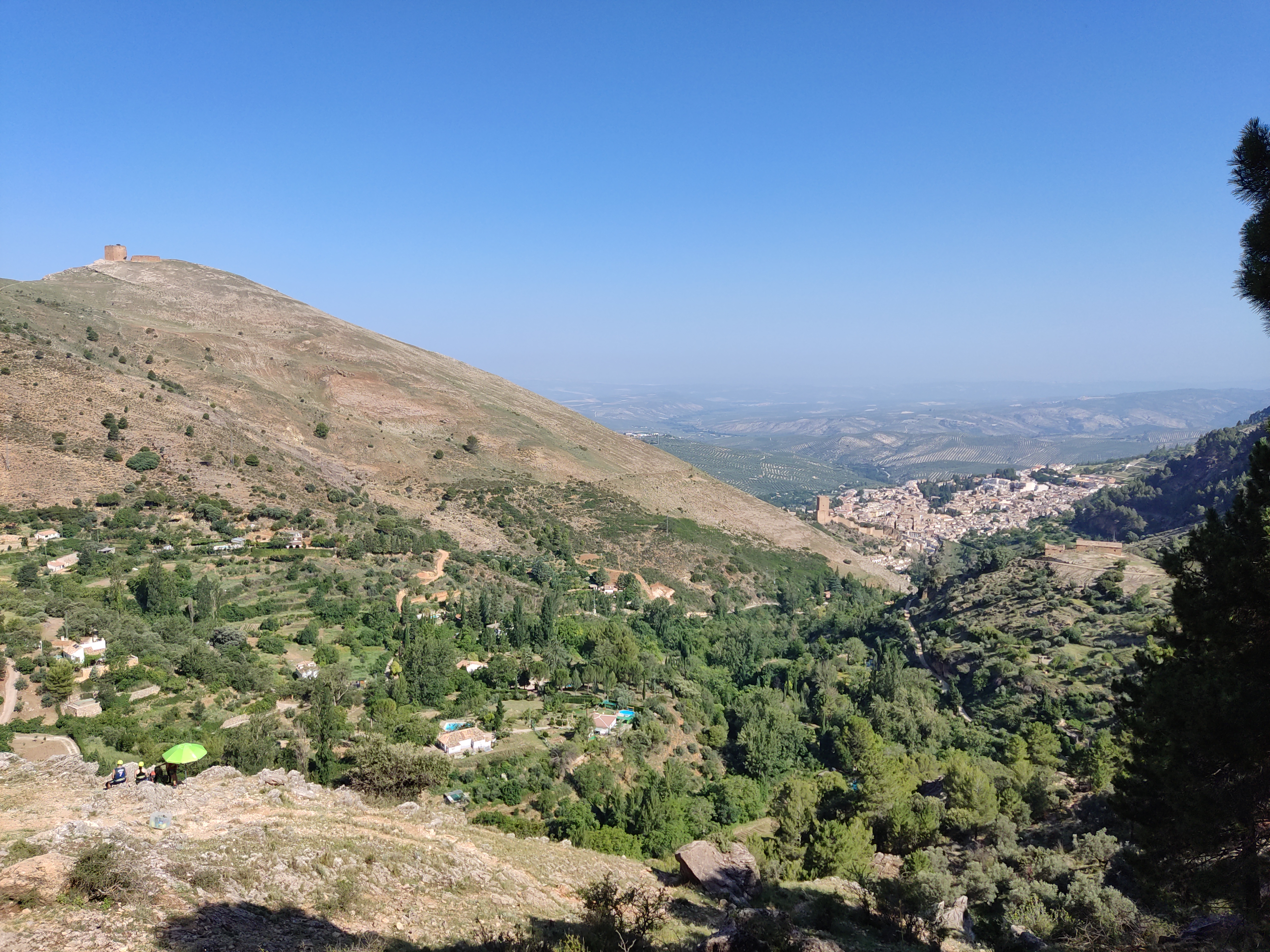 View of the town and the Castillo de las Cinco Esquinas